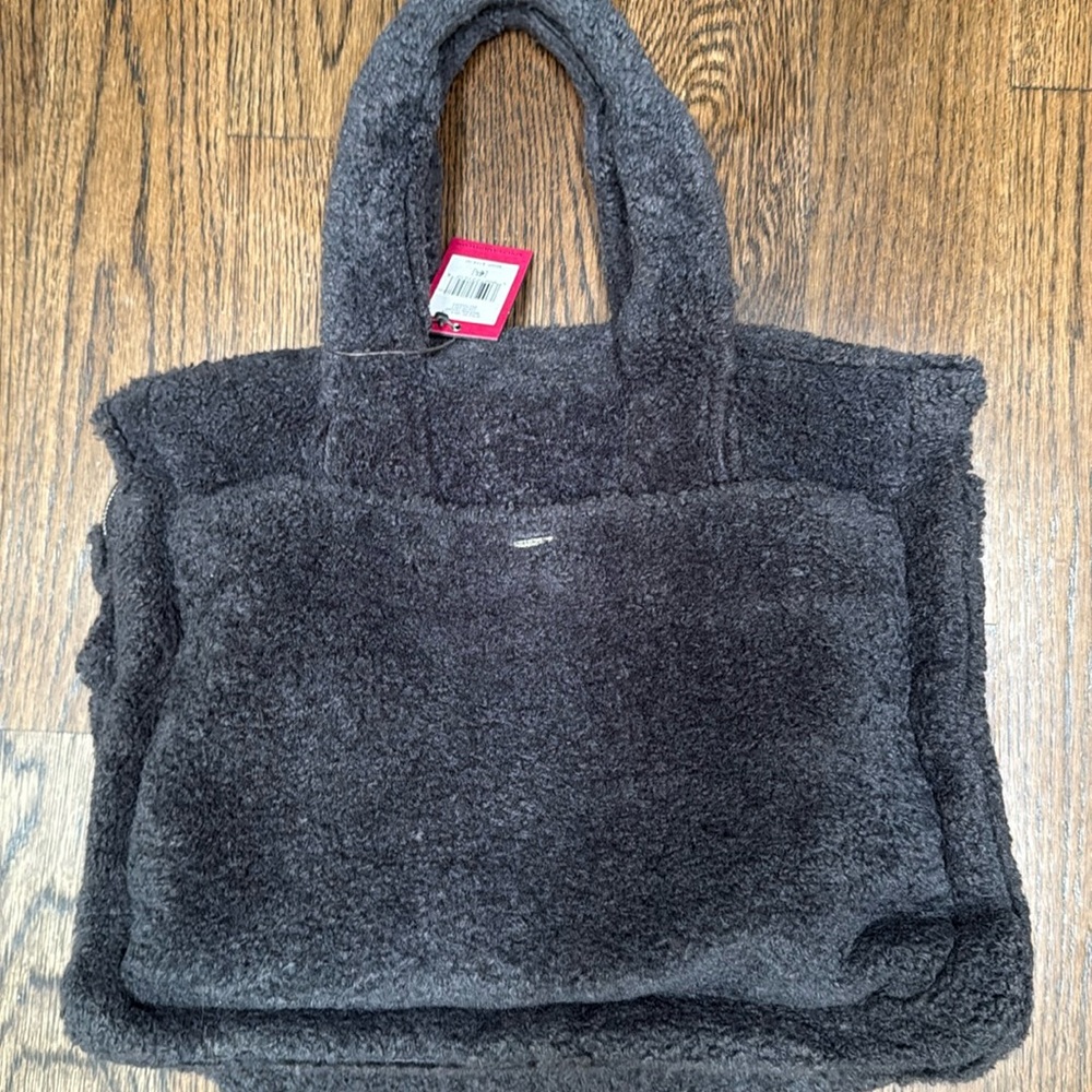 NWT Vince Camuto Fur Gray Bag 14x16